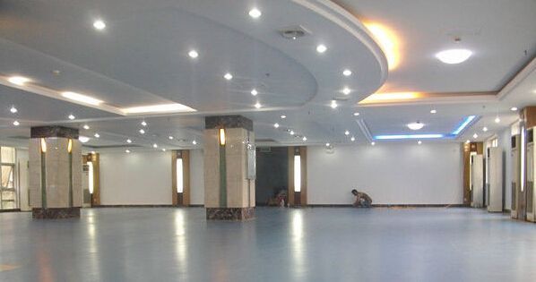  春節(jié)返程，車站環(huán)氧地板漆你有注意到嗎