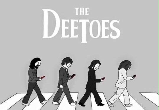 低頭族與手機(jī)與環(huán)保地坪漆施工公司三者有何關(guān)系？