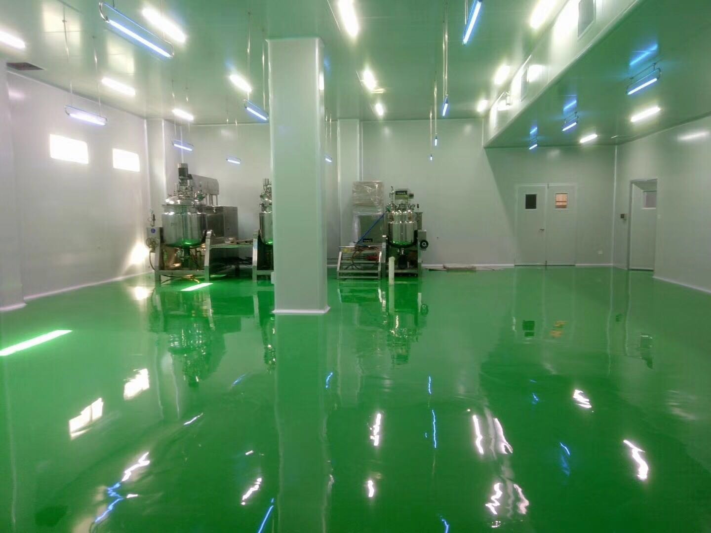 表白日里再多的甜言蜜語(yǔ)，也不及水性地坪的“深情”