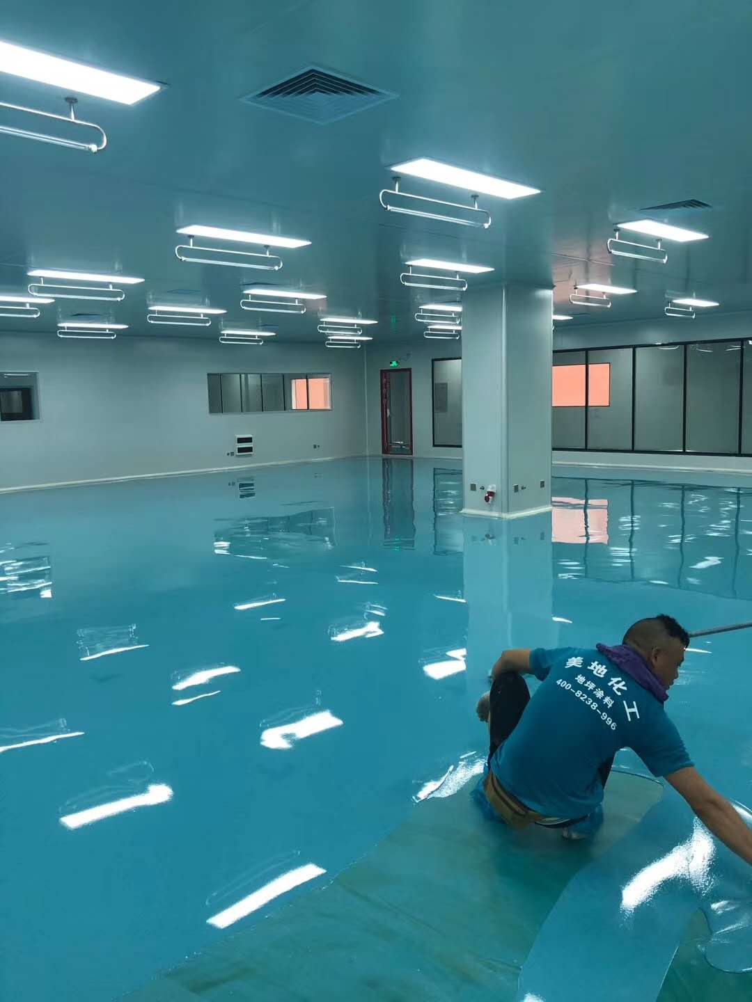 環(huán)氧地坪漆工費(fèi)多少錢(qián)一平方