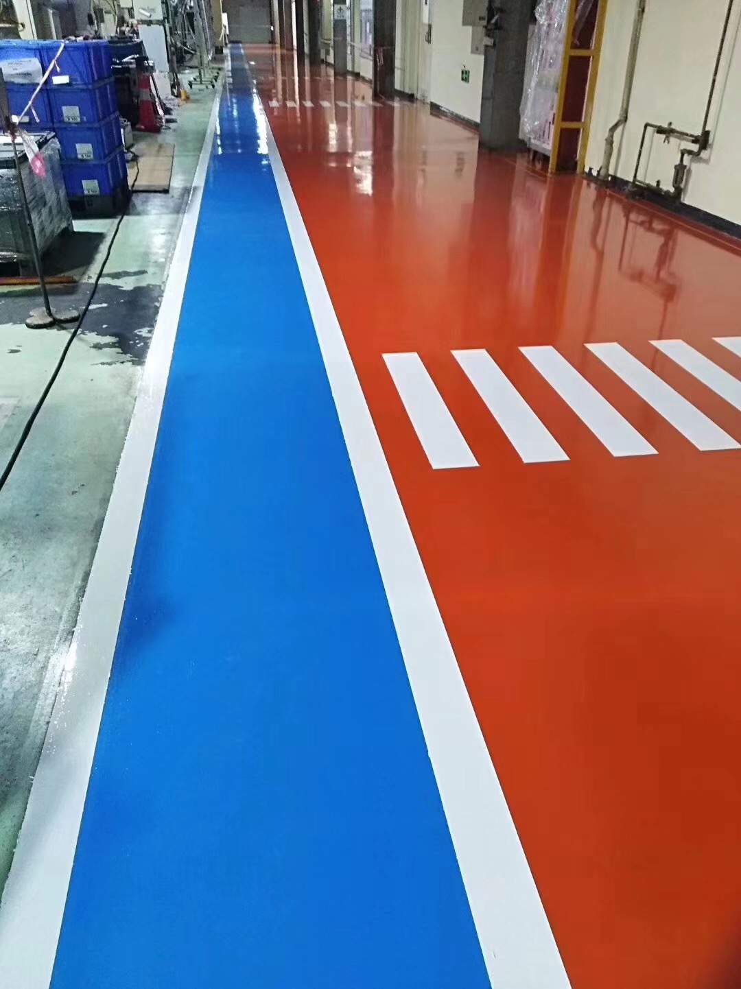 水性超耐磨環(huán)氧地坪表面出現色差的原因